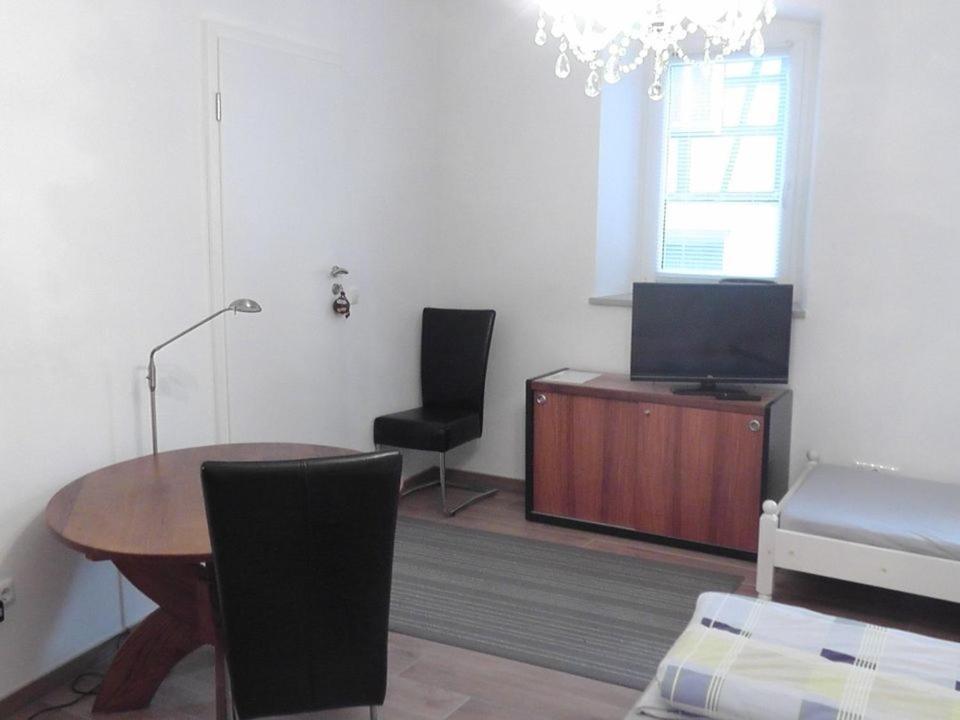 Cityzimmer Eltmann ภายนอก รูปภาพ
